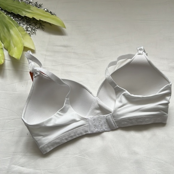 ⭐️nwt Warners Blissful Benefits Ultrasoft Wirefree Contour Bra⭐️ - Picture 8 of 10